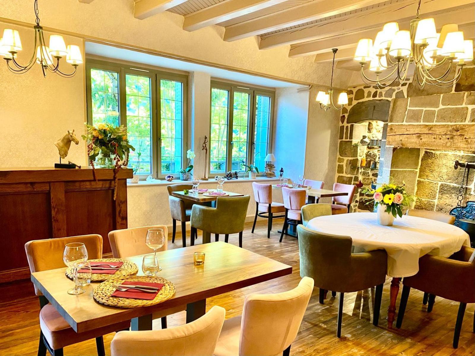 Hotel Restaurant Du Plomb Du Cantal مورات المظهر الخارجي الصورة
